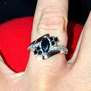 Elegant 925 Silver and Black Gemstone Ring Sz 8